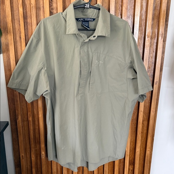 Arc'teryx Other - ARC`TERYX  Shirt Stretch Short Sleeve in taupe. Size XL